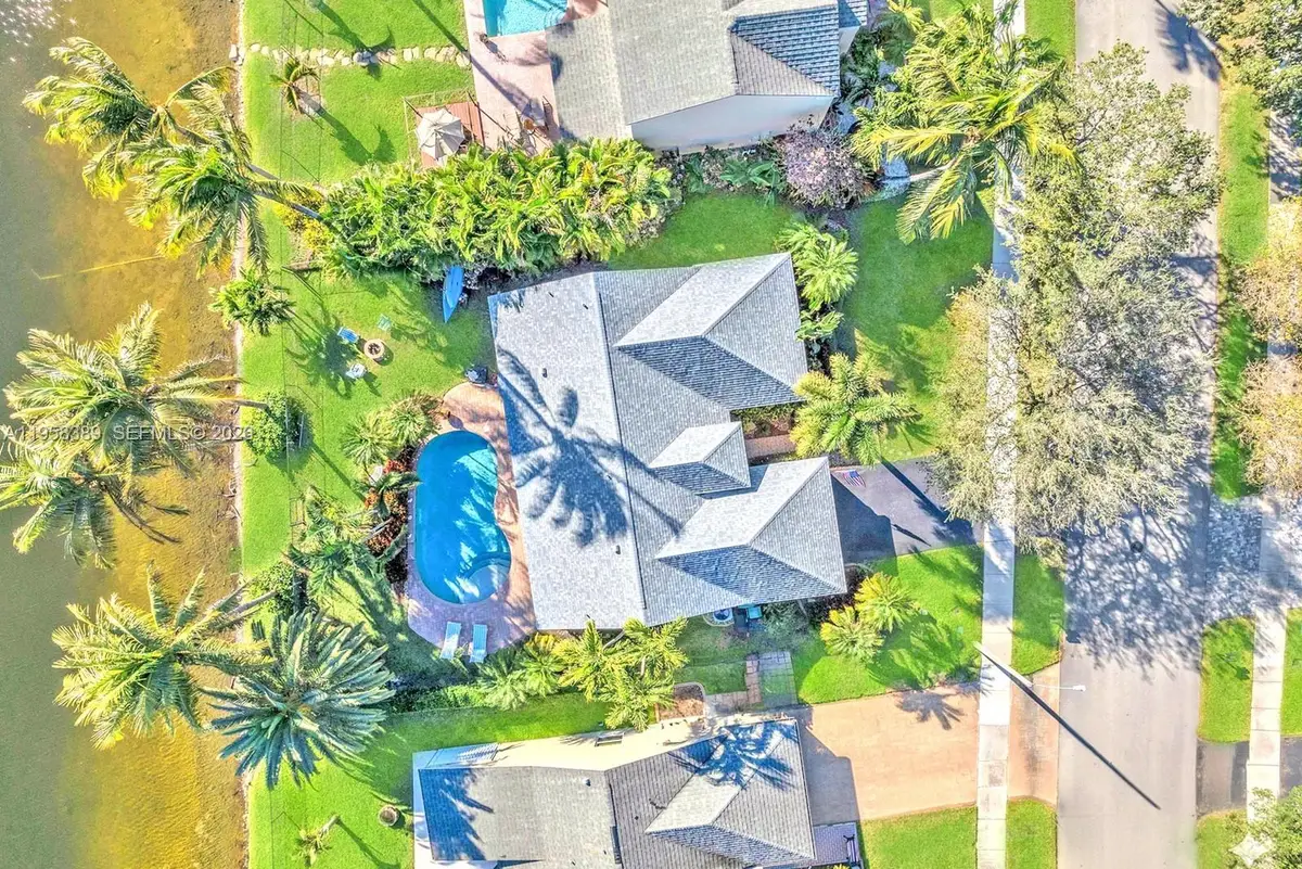 10230 Grove Ln, Cooper City, FL 33328 - Image #1