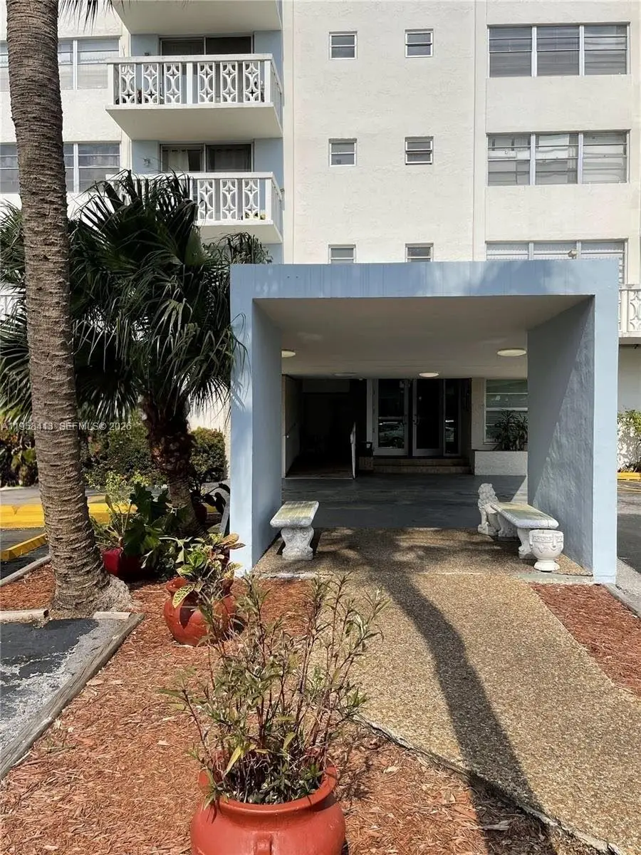 13155 Ixora Ct #603, North Miami, FL 33181 - #2