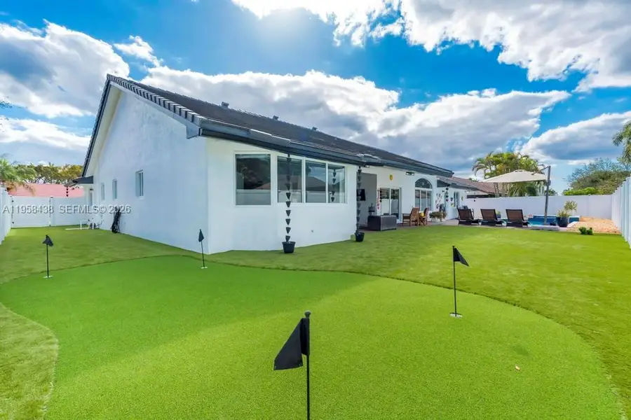 19411 NW 2nd St, Pembroke Pines, FL 33029 - Image #3