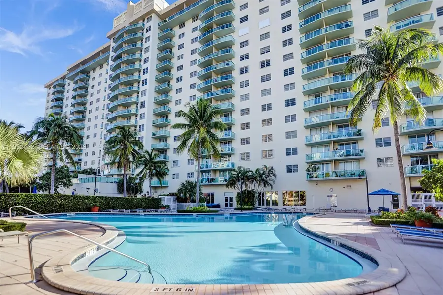 19390 Collins Ave #302A, Sunny Isles Beach, FL 33160 - Image #3