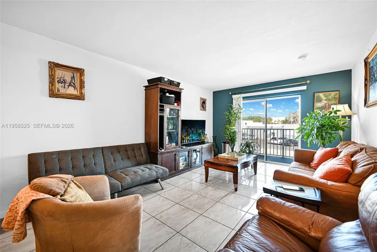 12890 NE 8th Ave #203, North Miami, FL 33161 - Image #1