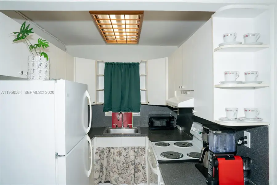 4050 NW 135th St #8-9, Opa Locka, FL 33054 - Image #3