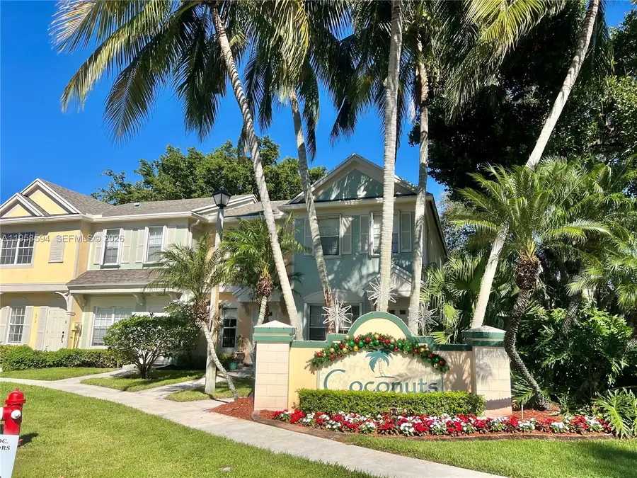 271 Duval Ct, Weston, FL 33326 - Image #2