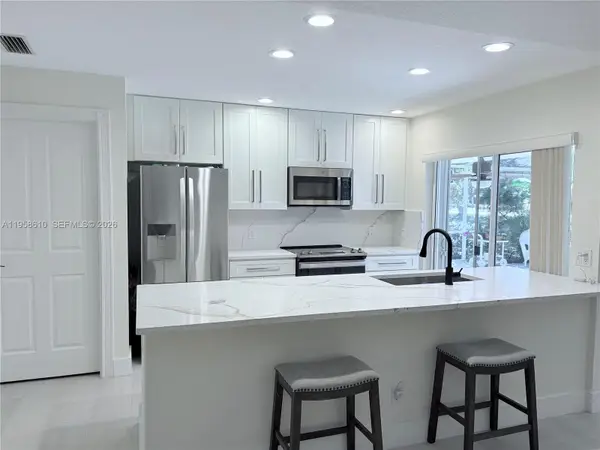 803 Silverleaf Oak Ct, Palm Beach Gardens, FL 33410