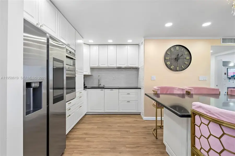 600 Three Islands Blvd #604, Hallandale Beach, FL 33009 - Image #2