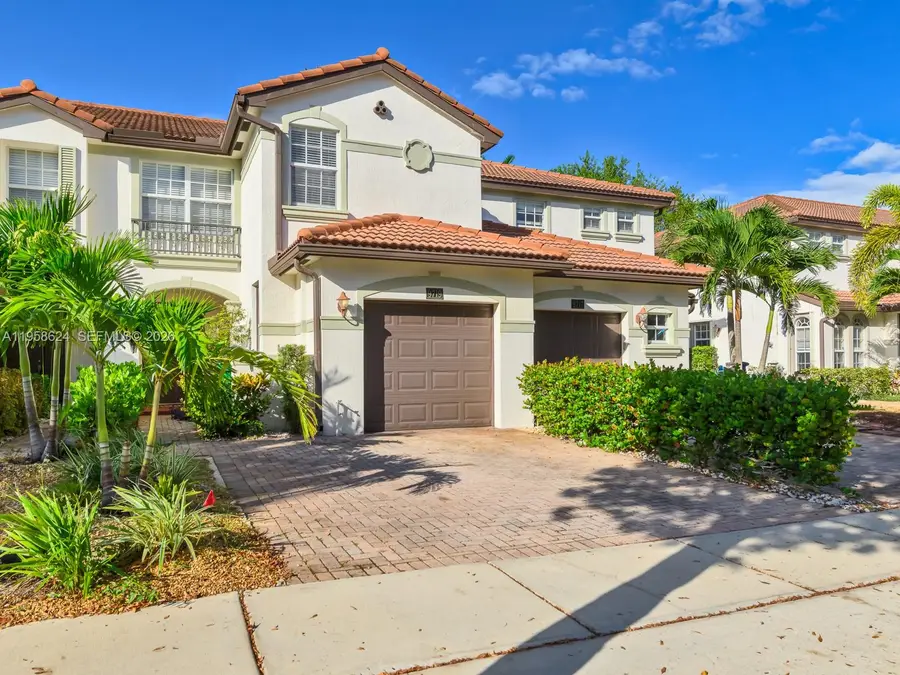 9719 Darlington Pl, Cooper City, FL 33328 - Image #2