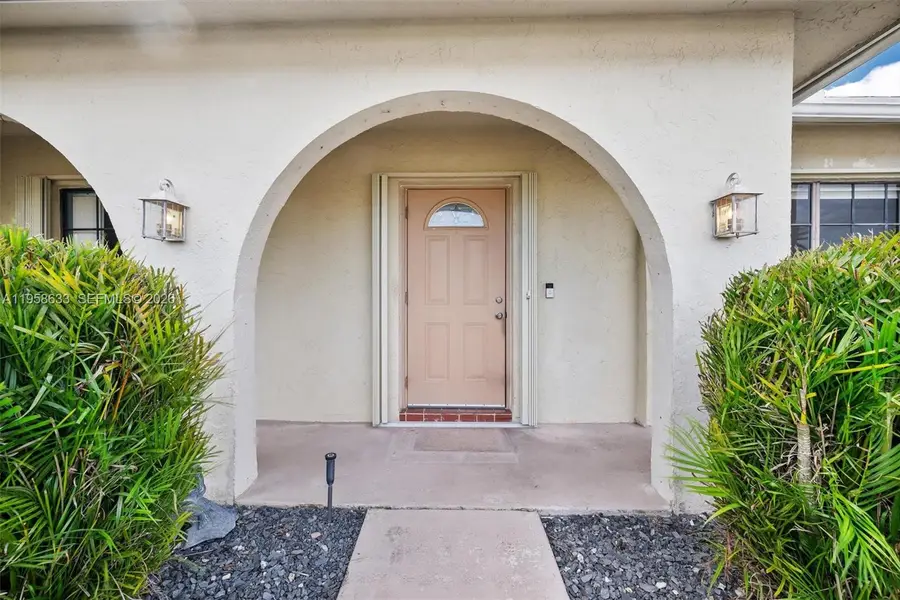 10640 NW 20th Ct, Sunrise, FL 33322 - Image #3