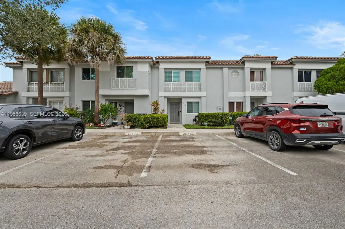 20877 NW 4th St, Pembroke Pines, FL 33029 - Image #1