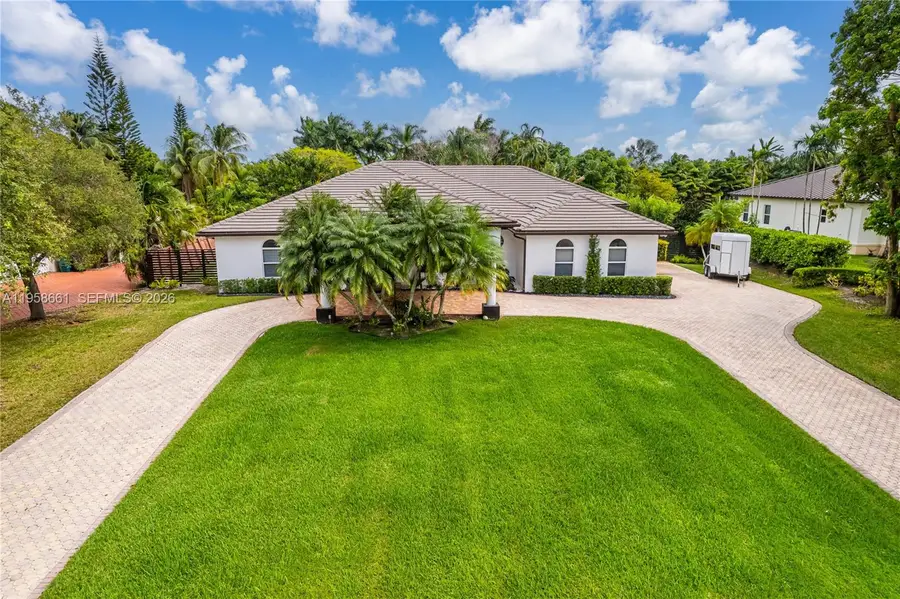 429 NW 130th Ave, Miami, FL 33182 - Image #2