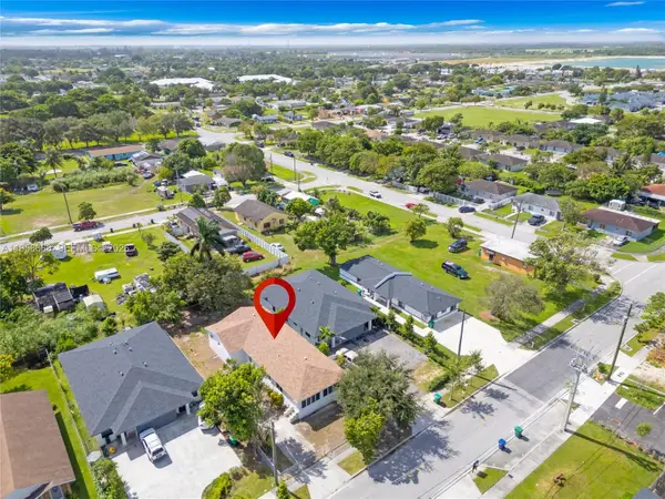 667 NW 14th St, Florida City, FL 33034