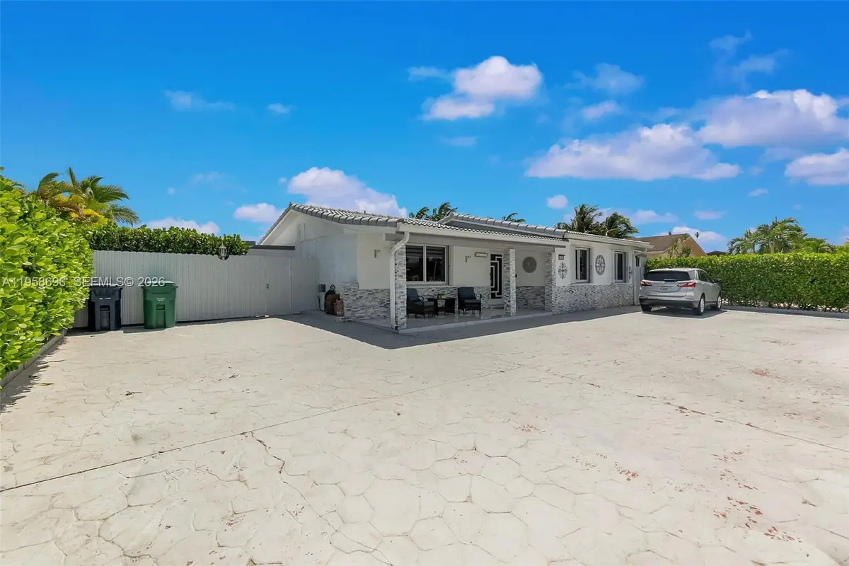 Address Withheld By Seller, Miami, FL 33177 - #1