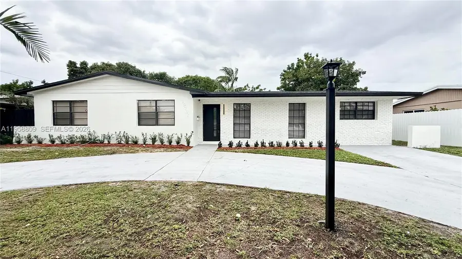 19732 NE 12th Pl, Miami, FL 33179 - #2
