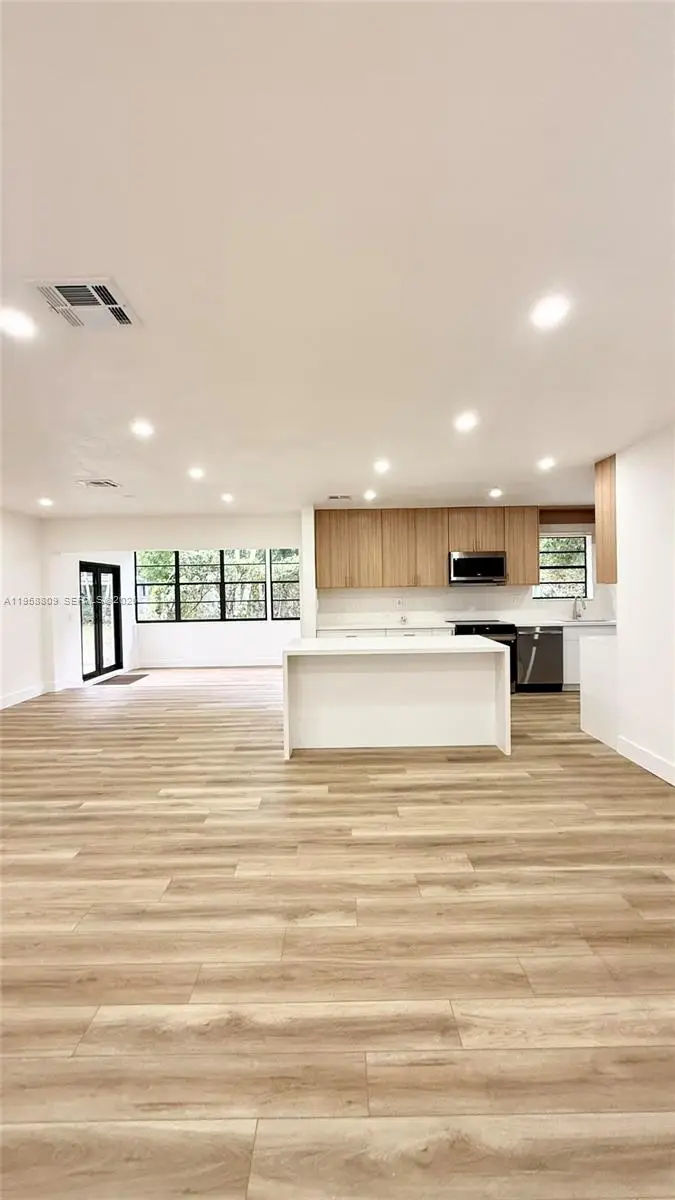 19732 NE 12th Pl, Miami, FL 33179 - #3