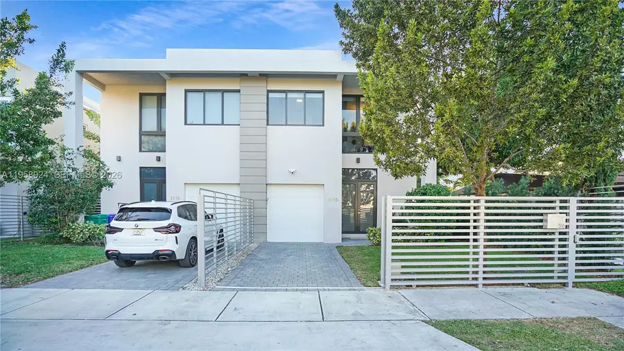 3116 Carter St, Miami, FL 33133 - #2