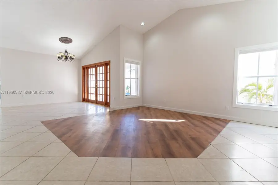 933 NW 133rd Ct, Miami, FL 33182 - Image #3