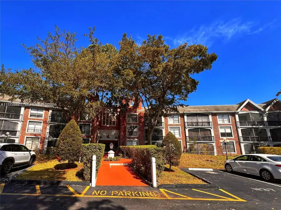 3760 Inverrary Dr #2R, Lauderhill, FL 33319 - Image #2