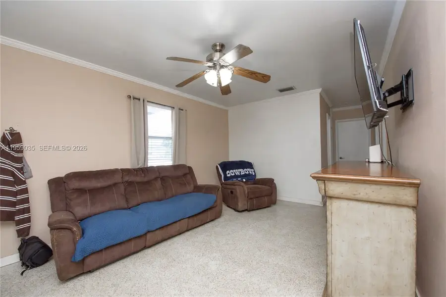 1560 NE 11th St, Homestead, FL 33033 - Image #3