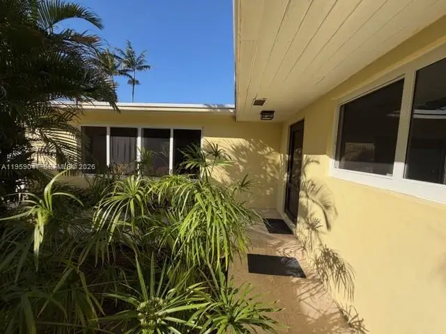 6331 SW 62nd Ter, South Miami, FL 33143 - Image #3