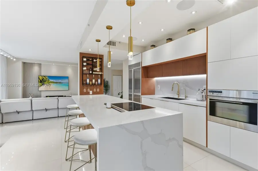 3500 Mystic Pointe Dr #104, Aventura, FL 33180 - #2