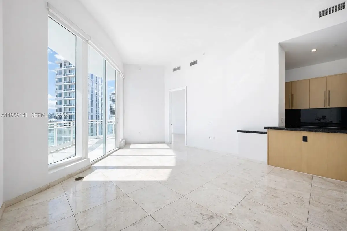 900 Brickell Key Blvd #2405, Miami, FL 33131 - Image #1