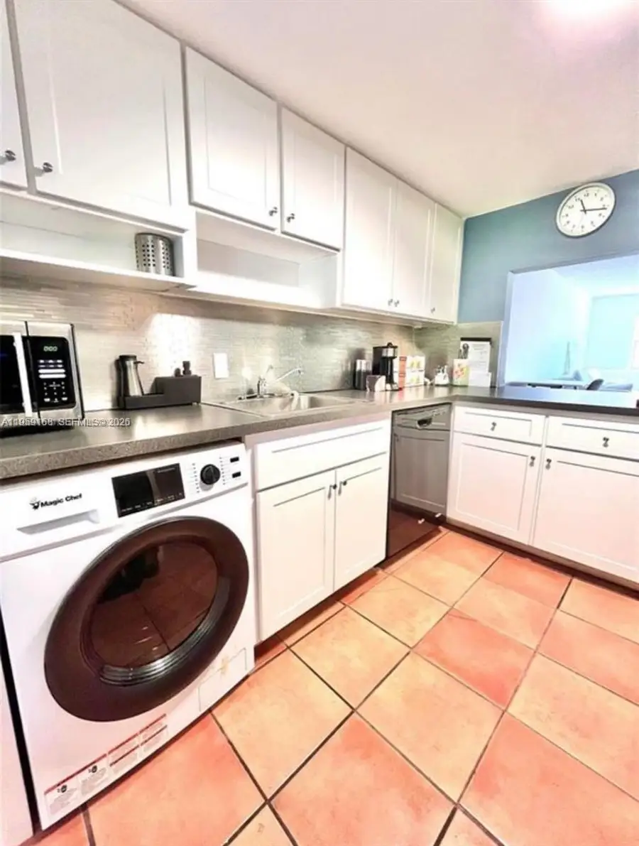 Address Withheld By Seller, Miami Beach, FL 33130 - #2