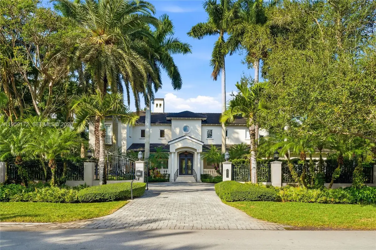 8400 SW 52nd Ave, Miami, FL 33143 - Image #1