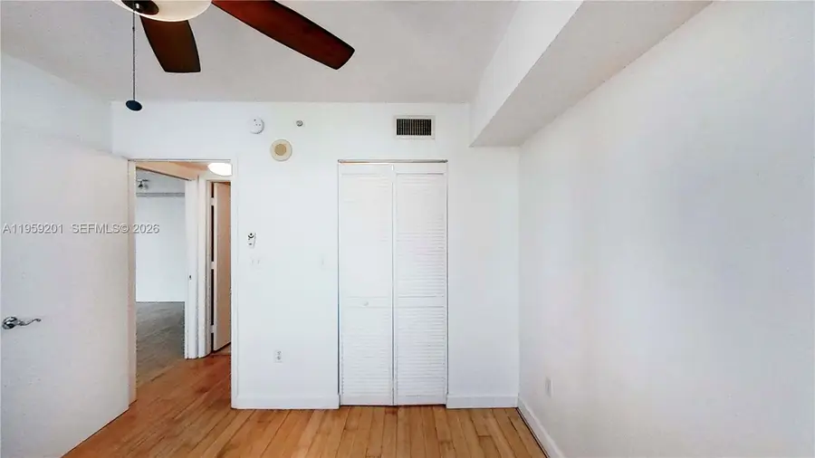 31 SE 5th St #2408, Miami, FL 33131 - #2