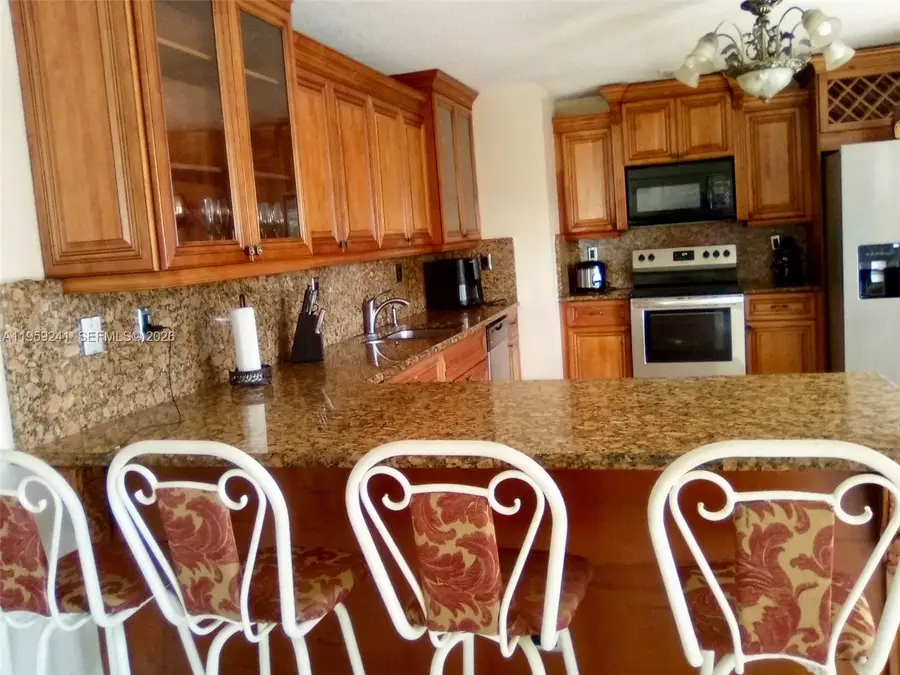 15288 SW 169th Ln, Miami, FL 33187 - Image #3