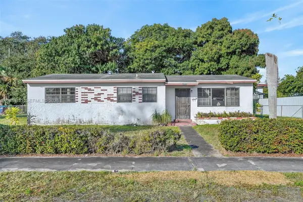 16930 NW 37th Pl, Miami Gardens, FL 33055