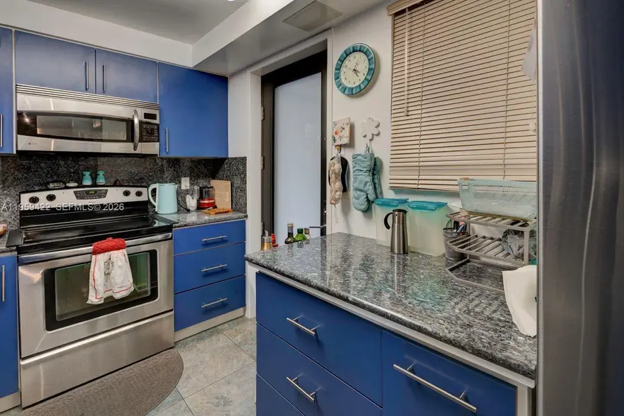 301 Golden Isles Dr #502, Hallandale Beach, FL 33009 - Image #3