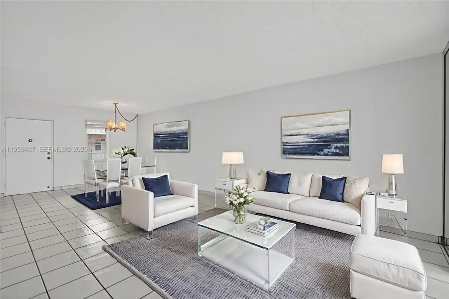 2821 Somerset Dr #317, Lauderdale Lakes, FL 33311 - #2