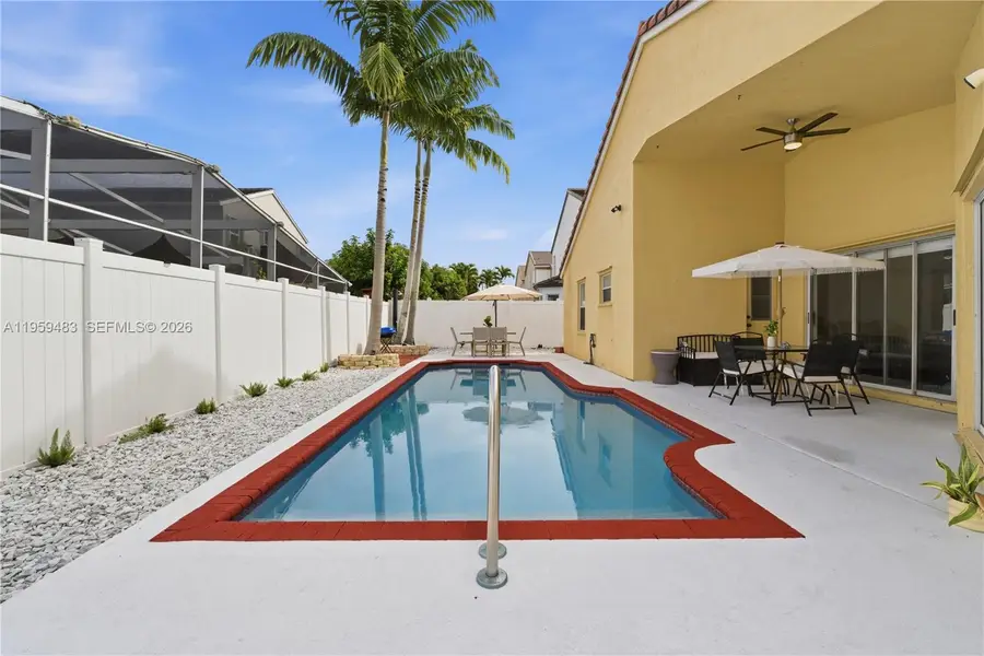 18427 NW 9th Ct, Pembroke Pines, FL 33029 - Image #2