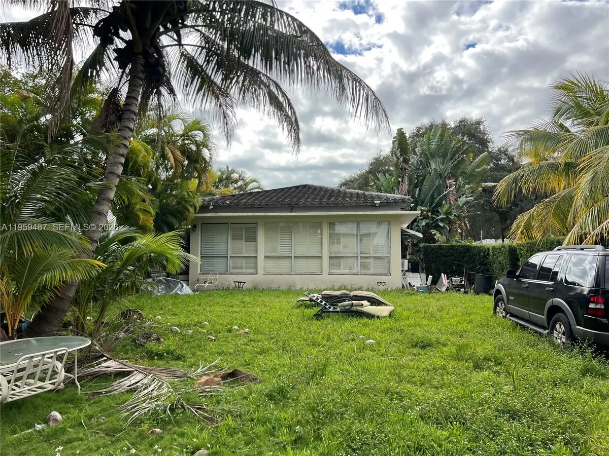 7715 NE 5th Ave, Miami, FL 33138 - Image #1