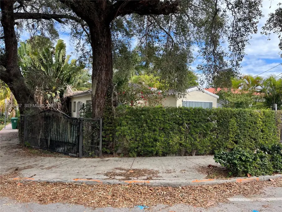 7715 NE 5th Ave, Miami, FL 33138 - Image #3