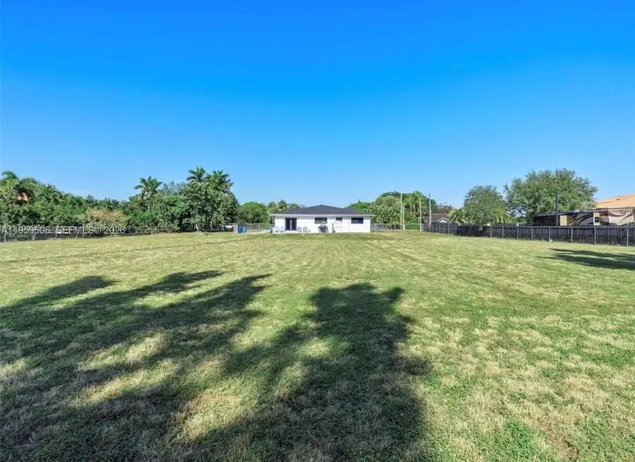 19530 SW 210th St, Miami, FL 33187 - Image #3