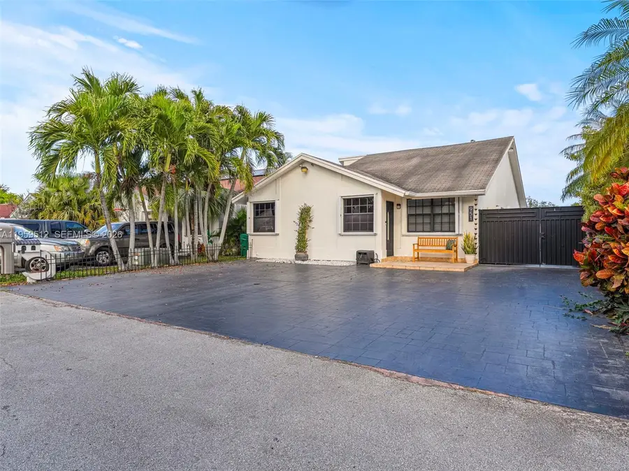 951 SW 124th Ct, Miami, FL 33184 - #2