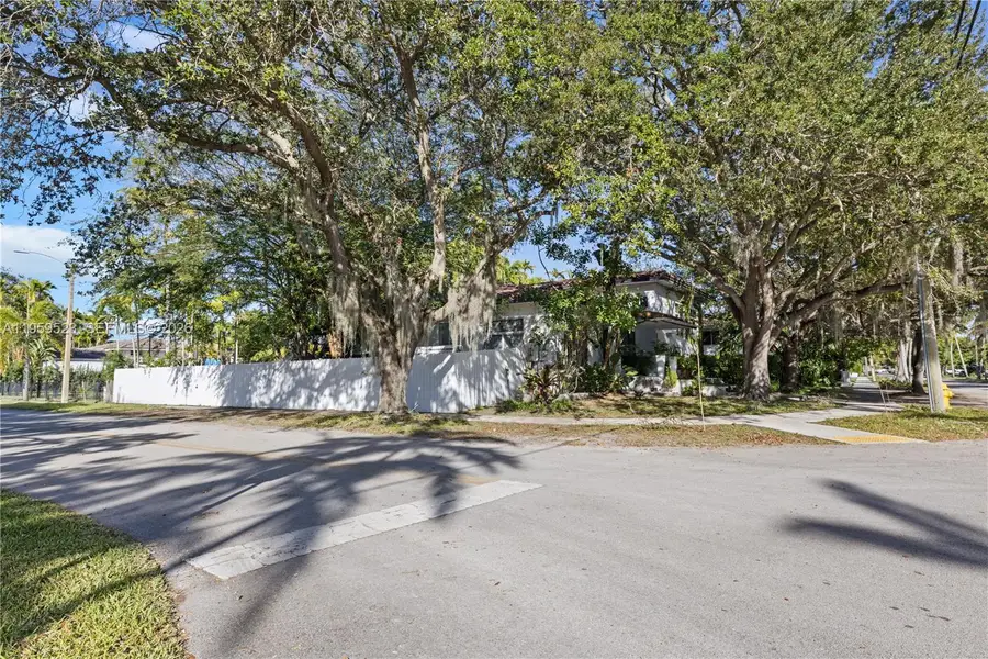 1051 NE 86th St, Miami, FL 33138 - Image #3