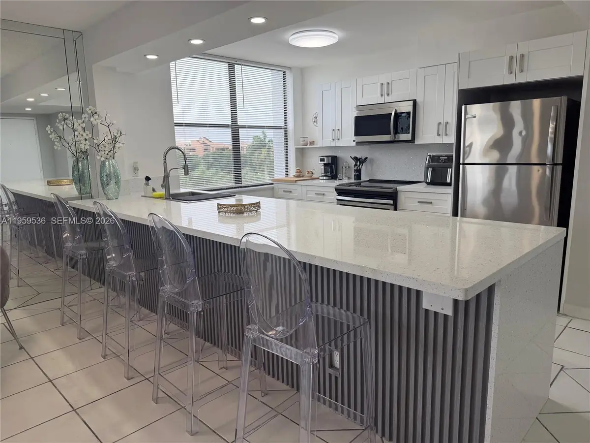 825 Egret Cir #511, Delray Beach, FL 33444 - Image #1