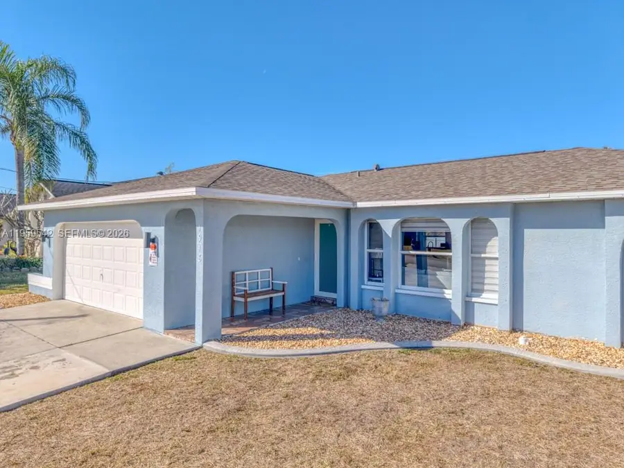 1918 SE 5th Ct, Cape Coral, FL 33990 - #2