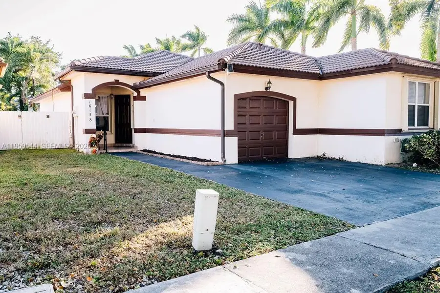 16158 SW 68th Ter, Miami, FL 33193 - Image #3