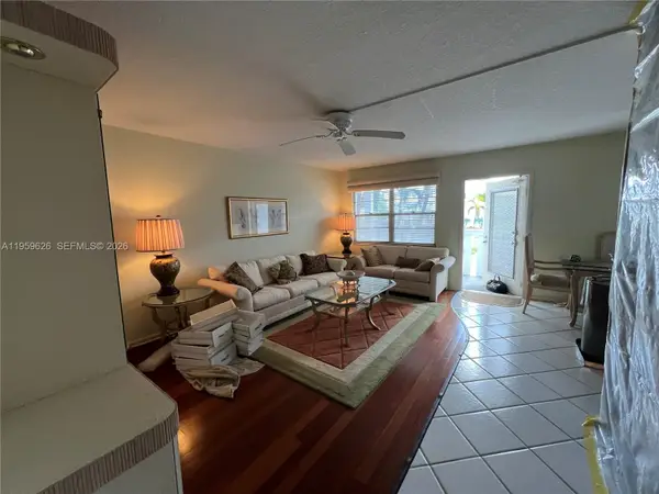 2083 Exeter E #2083, Boca Raton, FL 33434