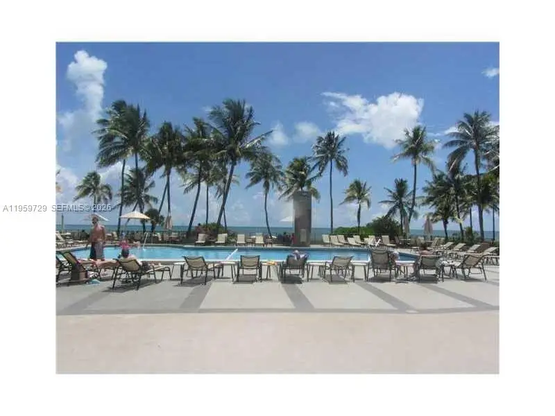 181 Crandon Blvd #308, Key Biscayne, FL 33149 - Image #1