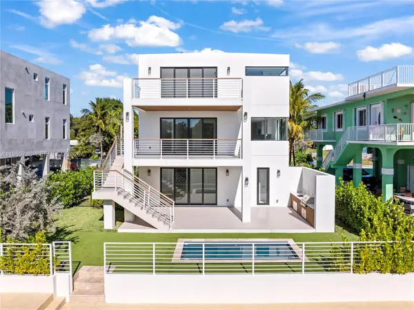 124 Orchid St, Plantation Key, FL 33070