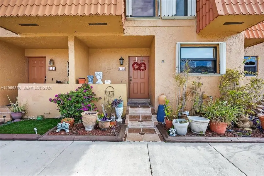 9125 Limetree Ln #168, Pembroke Pines, FL 33024 - Image #2