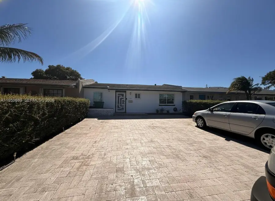 11404 SW 150th Dr, Miami, FL 33176 - Image #2