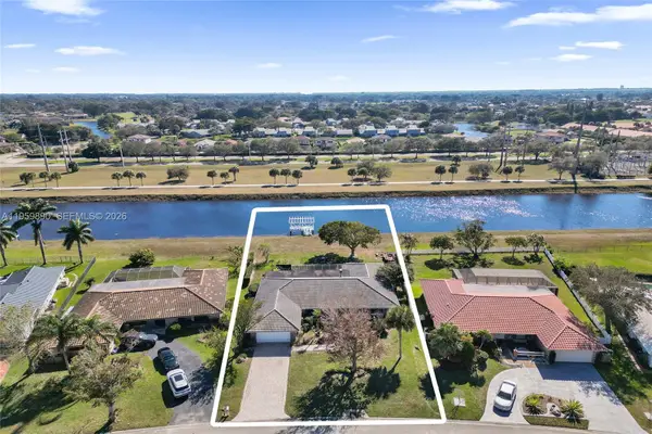 10180 SW 1st Ct, Coral Springs, FL 33071