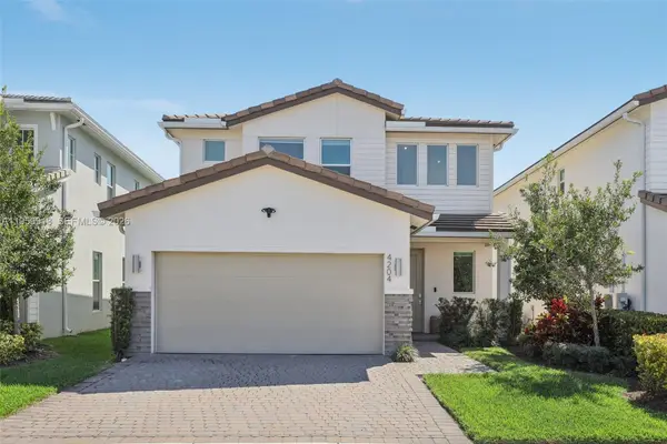 4204 Veleiros Ave, Deerfield Beach, FL 33064