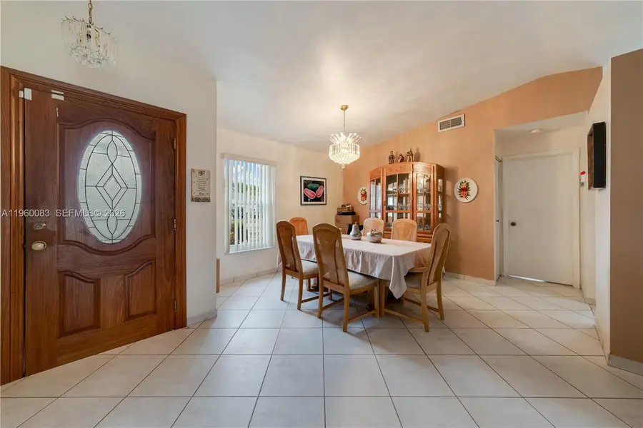 20103 NW 57th Pl, Hialeah, FL 33015 - Image #2
