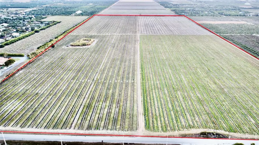 320XX SW 207th Ave, Homestead, FL 33030 - Image #2