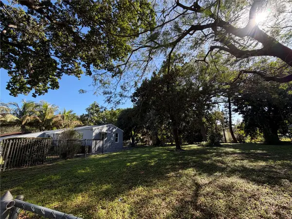 1060 NW 44th St, Miami, FL 33127